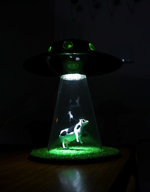 abduction_lamp